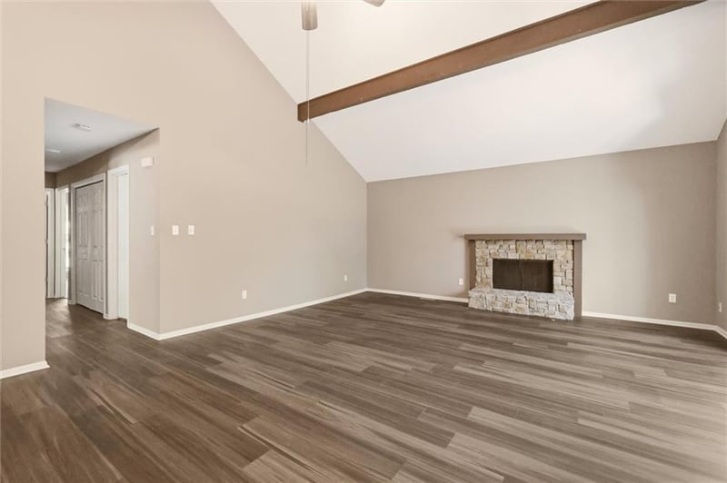 10752 Oakmont St, Overland Park, KS 66210