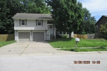 10507 N Central St N, Kansas City, MO 64155