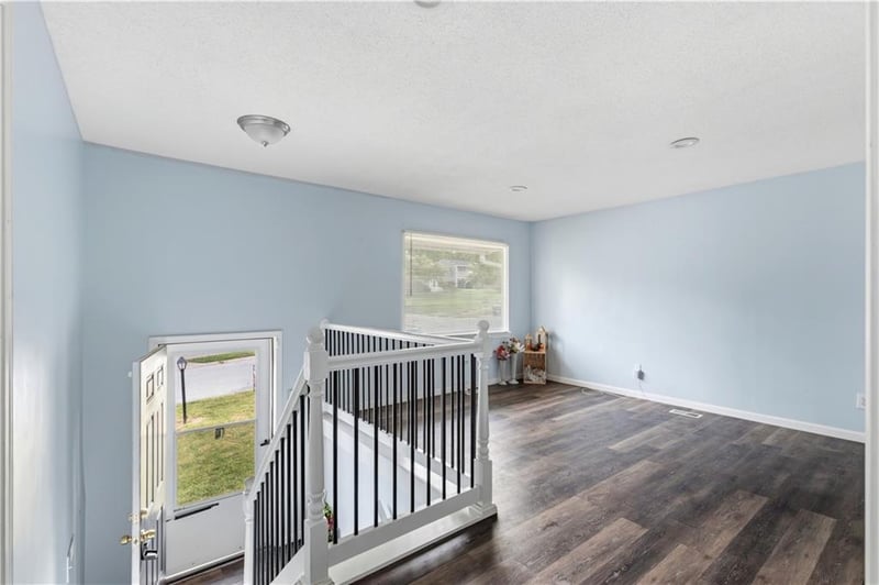 18210 E 17th St North Ct, Independence, MO 64058