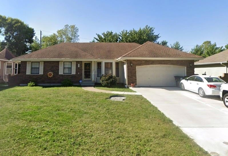 7903 E 170th St, Belton, MO 64012