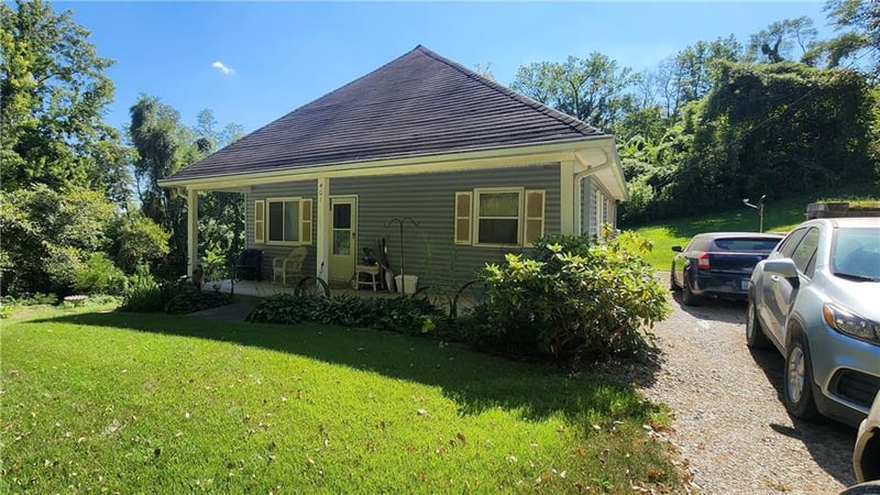 401 Biddle St, Camden, MO 64019