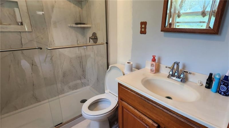 401 Biddle St, Camden, MO 64019
