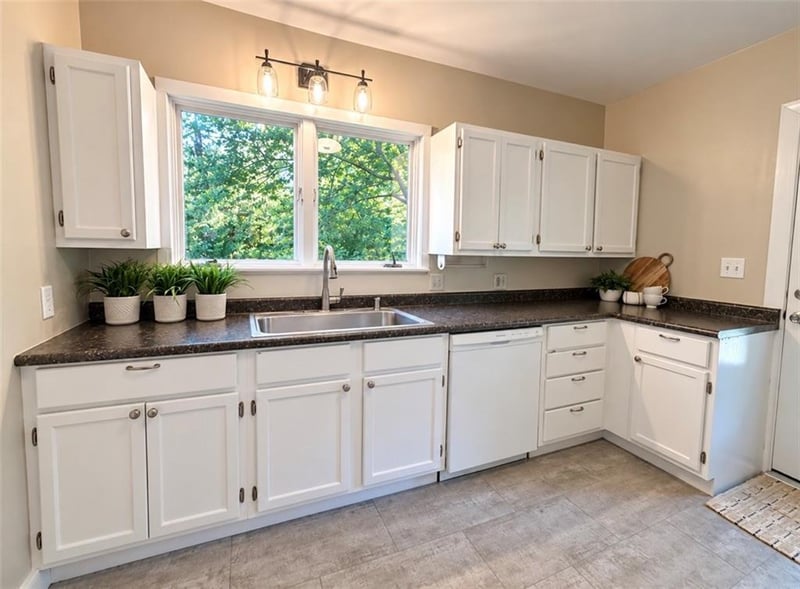 1424 N Mulberry St, Maryville, MO 64468