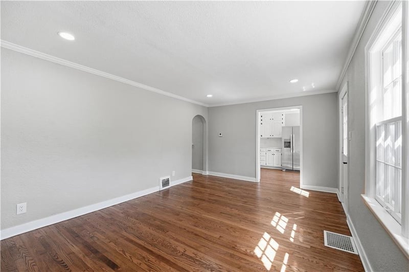 5342 Foster St, Overland Park, KS 66202