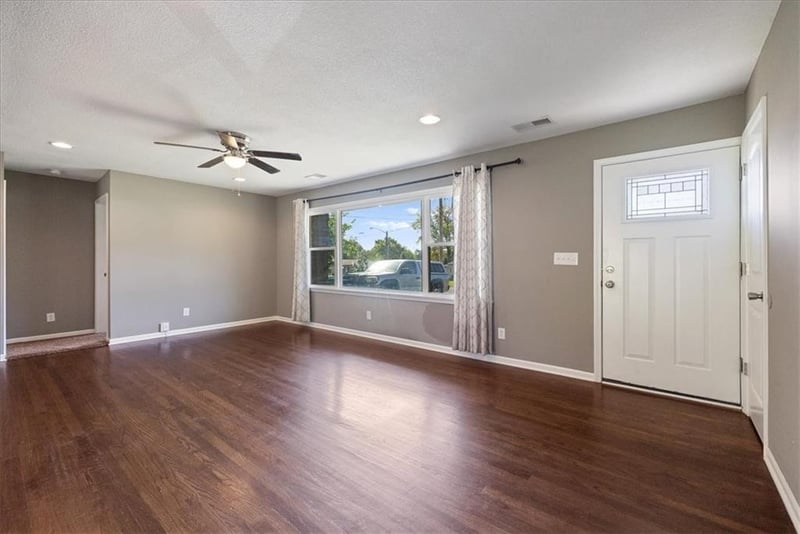 4828 Gibbs Rd, Kansas City, KS 66106