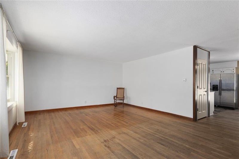 1804 Cherokee St, Leavenworth, KS 66048