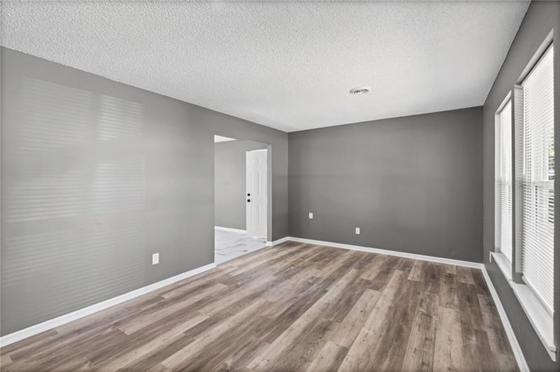 1300 N Inca Dr, Independence, MO 64056