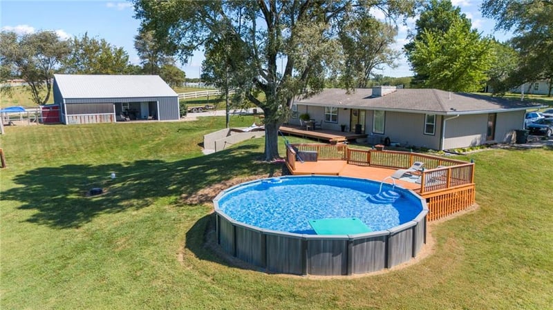 25591 183rd St, Leavenworth, KS 66048