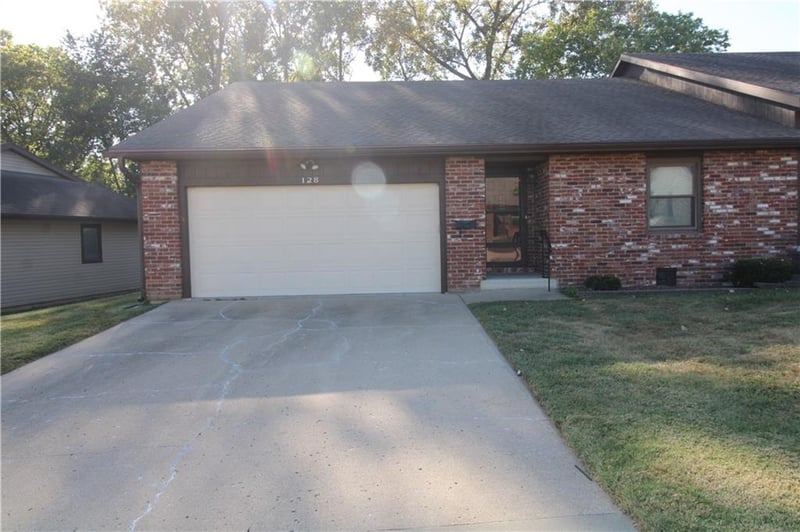 128 S Ryans N/A, St Joseph, MO 64506