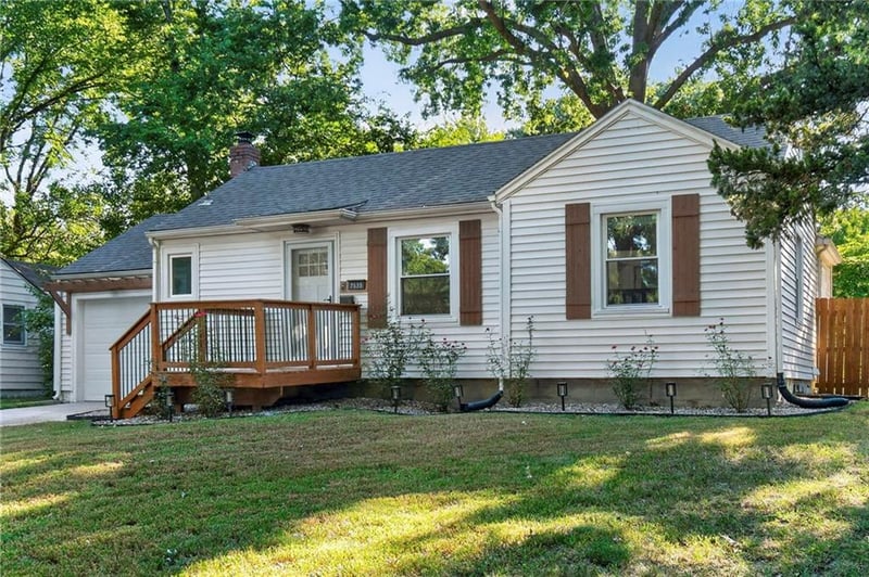 7535 Belleview Ave, Kansas City, MO 64114