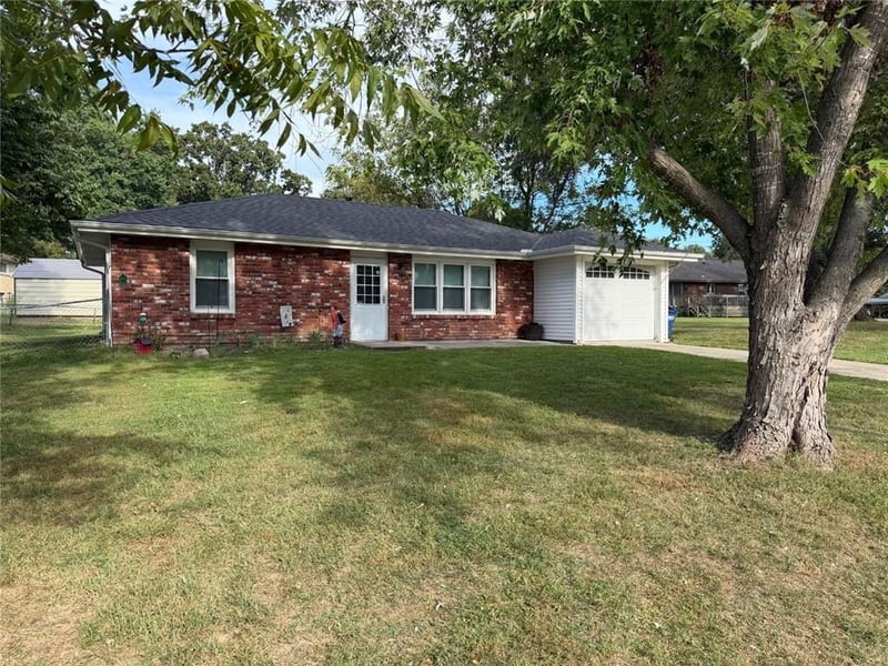 505 Quincy Blvd, Smithville, MO 64089