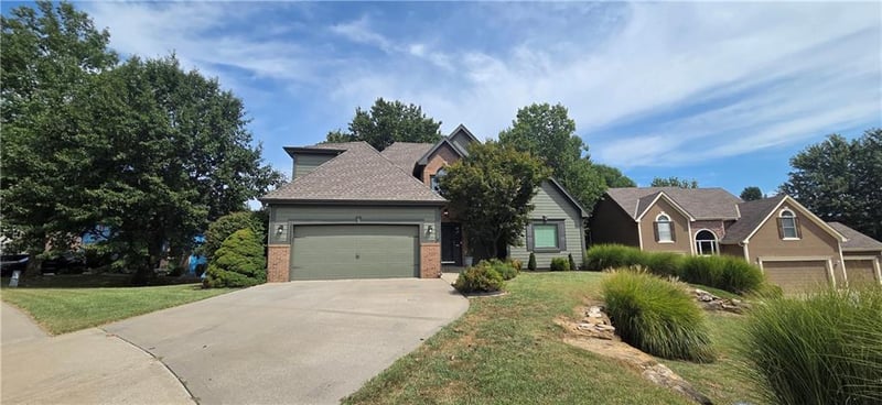 8625 N Dawn Ave, Kansas City, MO 64154