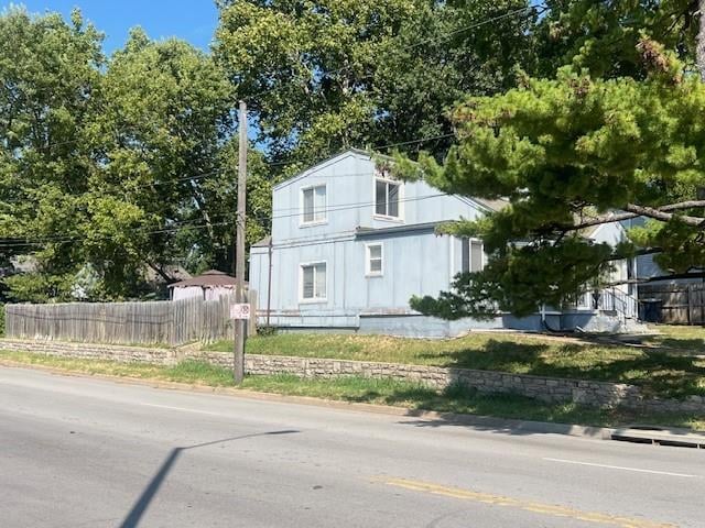 7448 Wabash Ave, Kansas City, MO 64132