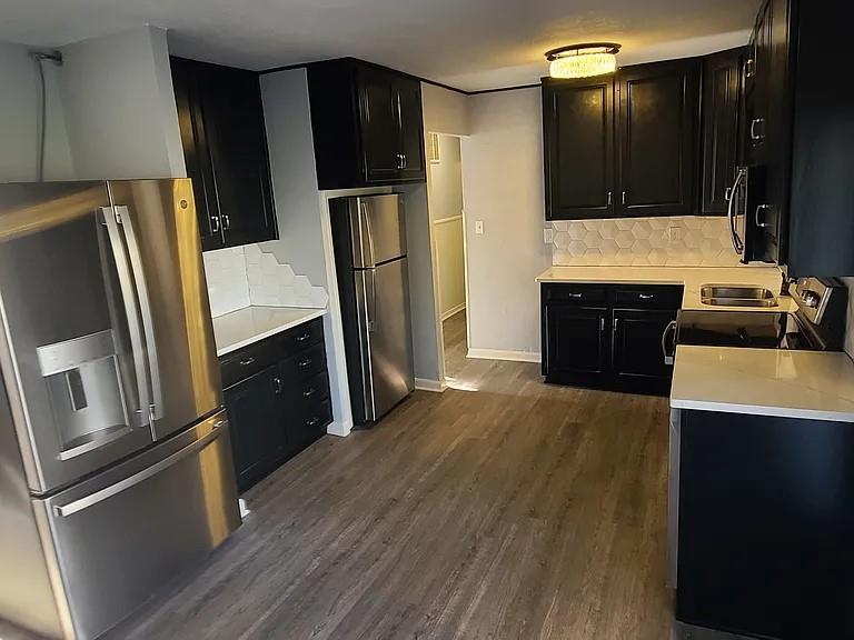 11316 Lewis Ave, Kansas City, MO 64134