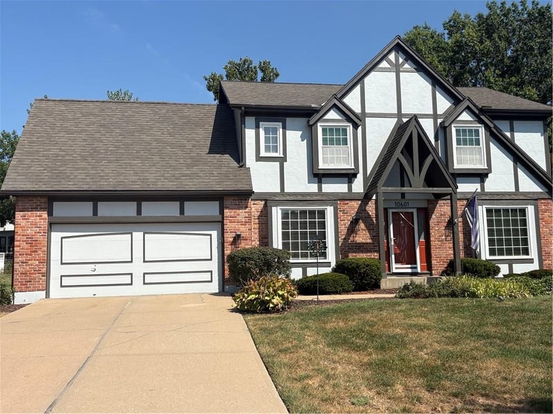 10601 Barton St, Overland Park, KS 66214