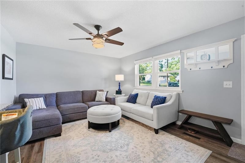 209 Lee Dr, Liberty, MO 64068