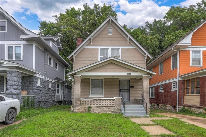 3034 E 32nd St, Kansas City, MO 64128