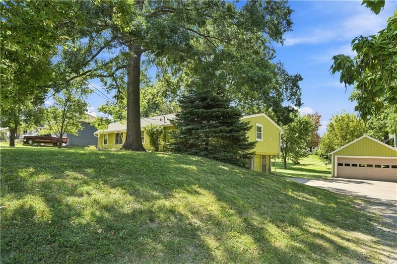 3108 S 47th St, Kansas City, KS 66106