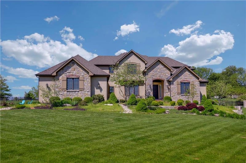 18164 Goddard St, Overland Park, KS 66013