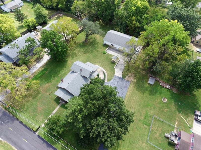 8601 W 47th St, Overland Park, KS 66203
