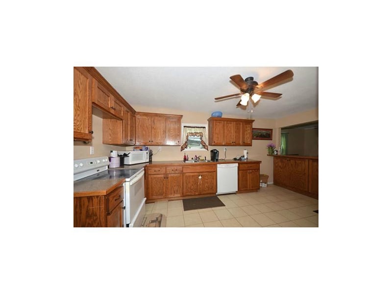 115 W First St, Farley, MO 64028