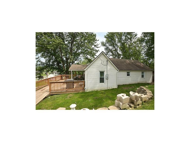 115 W First St, Farley, MO 64028