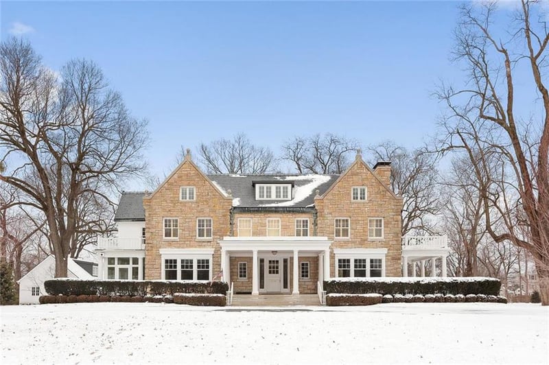800 W 52nd St, Kansas City, MO 64112