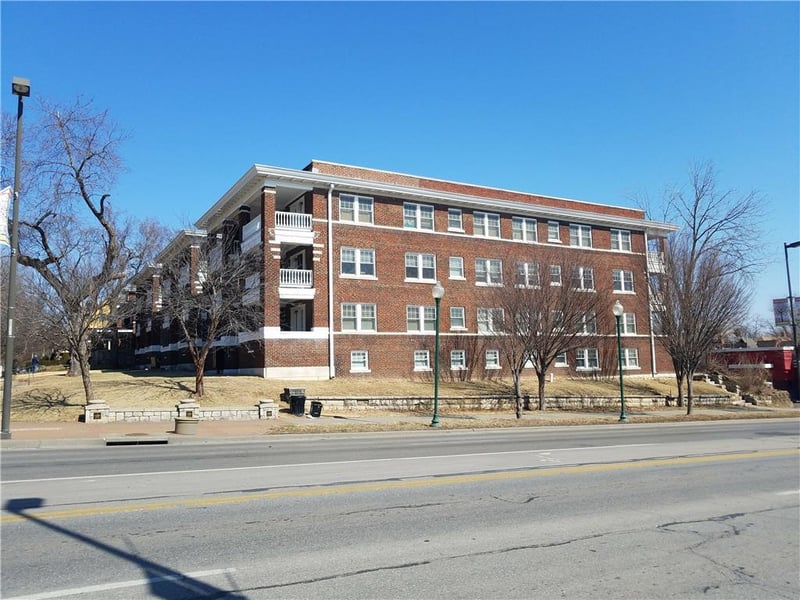 539 Gladstone Blvd, Kansas City, MO 64124