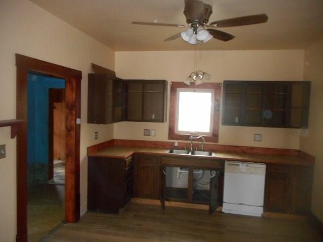 404 Main St, Camden, MO 64017