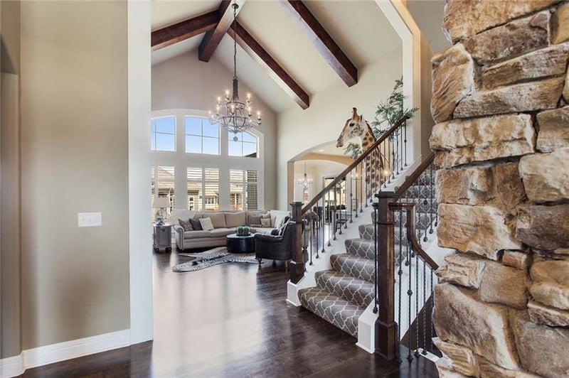 11600 W 164th Pl, Overland Park, KS 66062