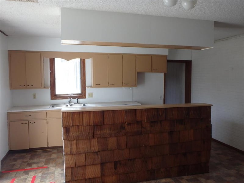 408 W 4th St, Milan, MO 63556