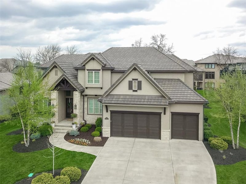 11410 W 164th Ter, Overland Park, KS 66062