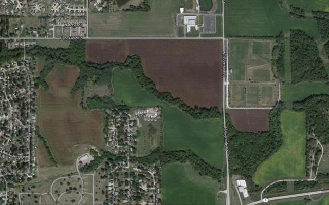 5002 Gene Field Rd, St Joseph, MO 64506