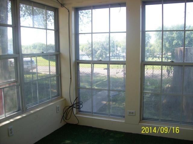 111 SE Maple St, Faucett, MO 64448