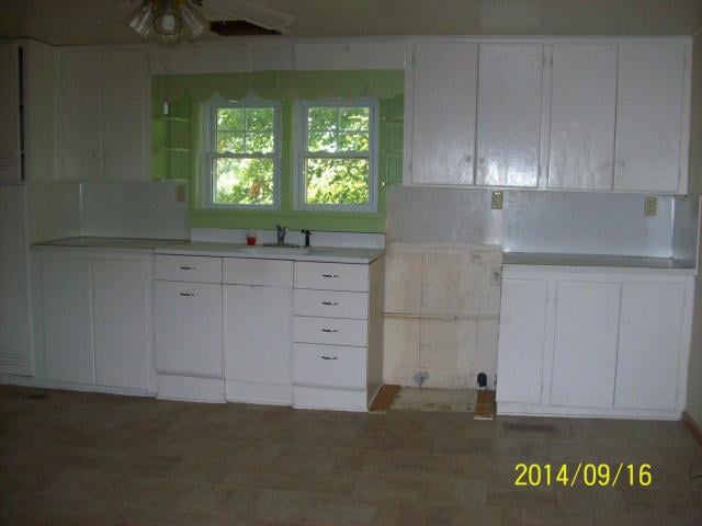 111 SE Maple St, Faucett, MO 64448