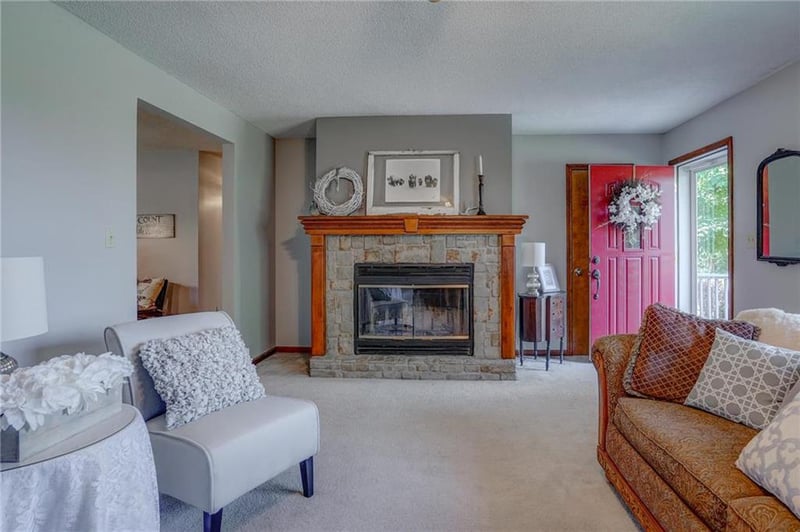 13445 NW Skyview Ave, Kansas City, MO 64164