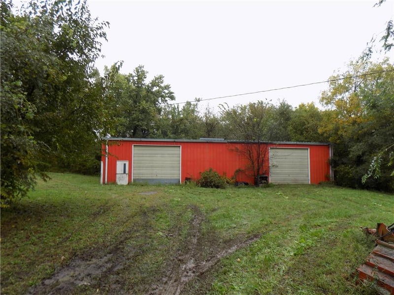 1993 225th Rd, Wathena, KS 66090