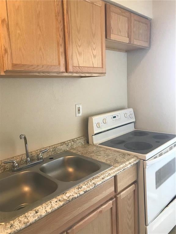 2701-5 Benton Blvd, Kansas City, MO 64128