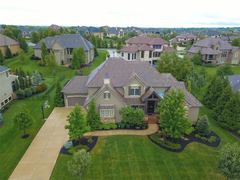 11507 W 159th Ter, Overland Park, KS 66062