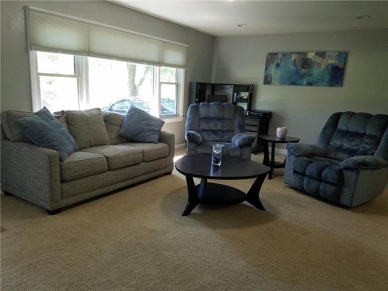 6118 NW 123rd Ter, Kansas City, MO 64164