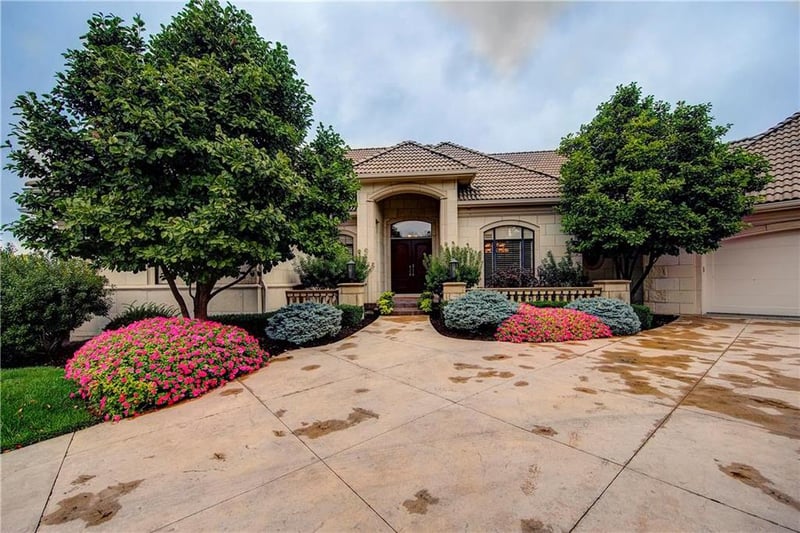 5501 Golden Bear Dr, Overland Park, KS 66223