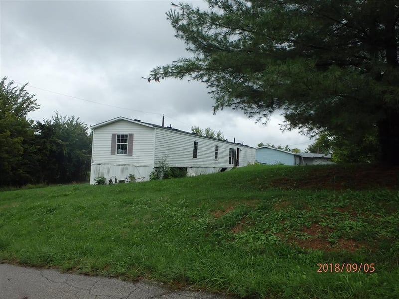 324 N Water St, Milan, MO 63556