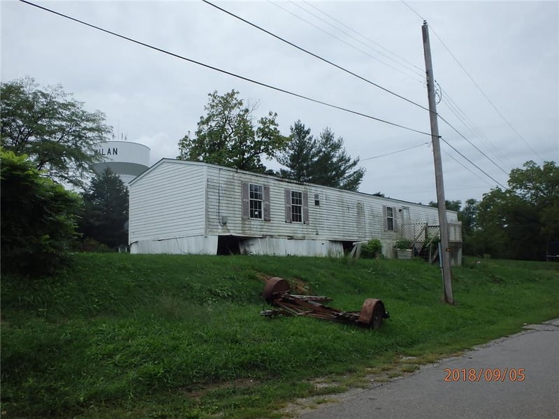 324 N Water St, Milan, MO 63556