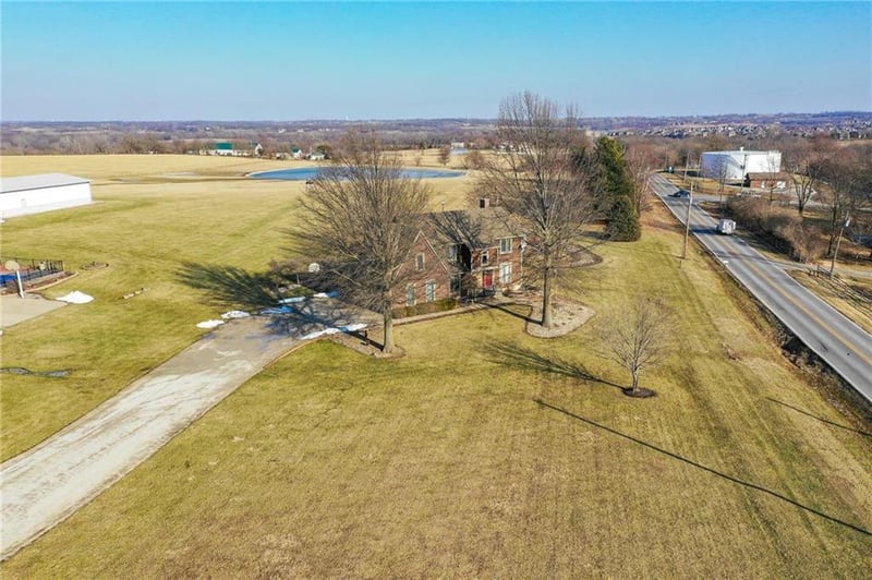15469 Kelley Rd, Kansas City, MO 64149