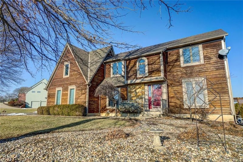 15469 Kelley Rd, Kansas City, MO 64149