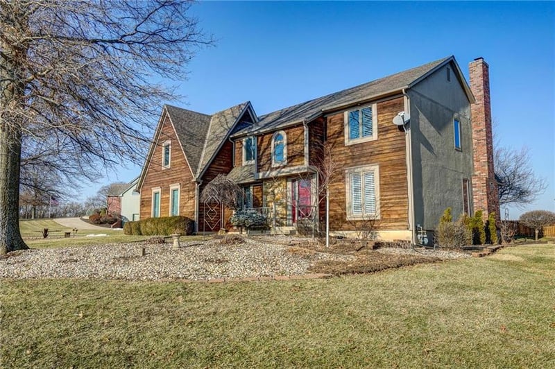 15469 Kelley Rd, Kansas City, MO 64149