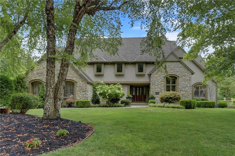 13006 Walmer St, Overland Park, KS 66209