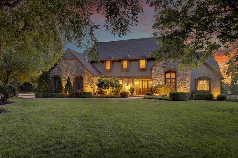 13006 Walmer St, Overland Park, KS 66209
