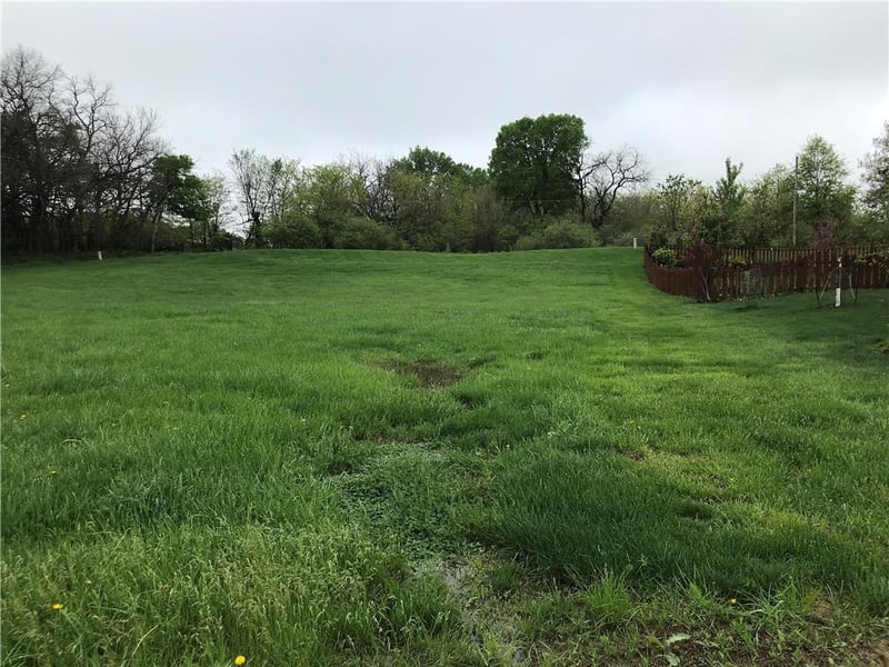 NW 108th Ter, Kansas City, MO 64154