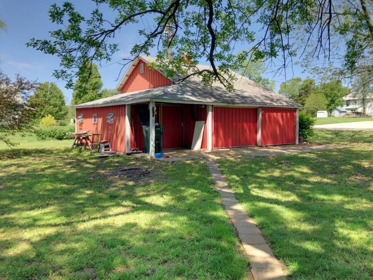 307 Lonergan Ave, Westphalia, KS 66093